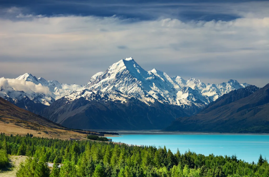 Mount Cook a jazero Pukaki, Nový Zéland