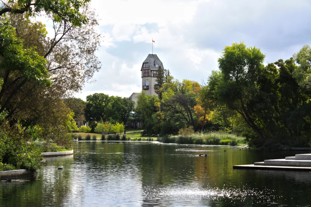 Park Assiniboine s pavilónom, Winnipeg, Kanada
