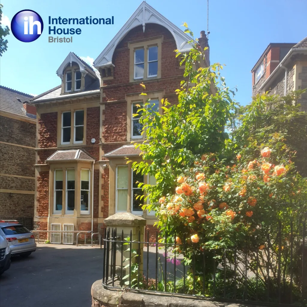 Budova International House Bristol na Queens Avenue