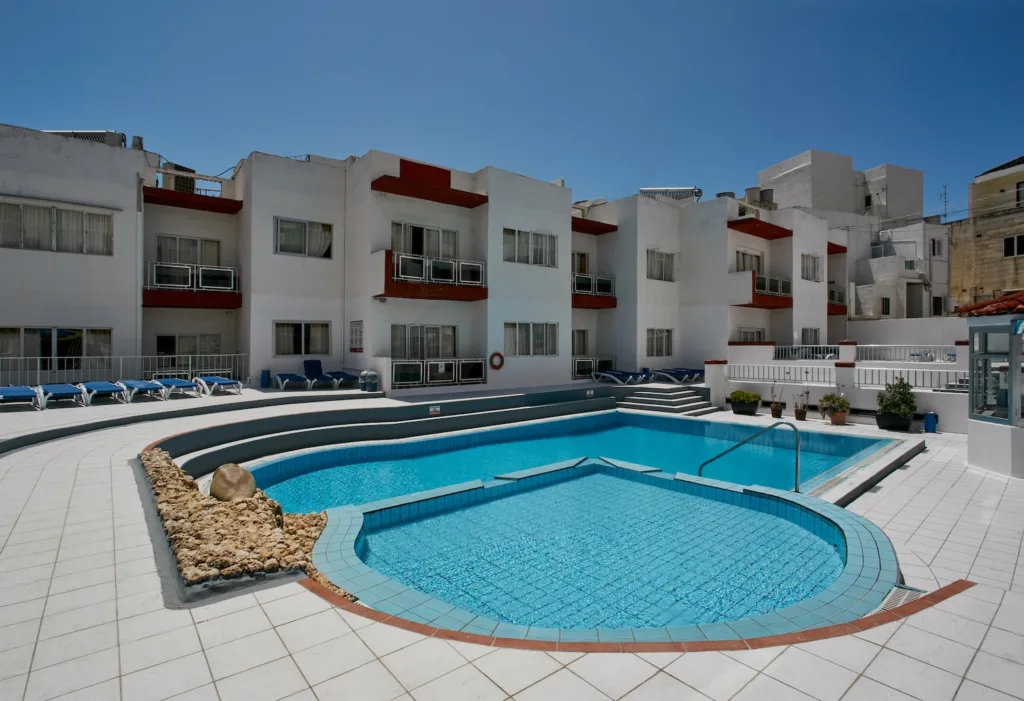 Bazén v areáli Clubclass Malta
